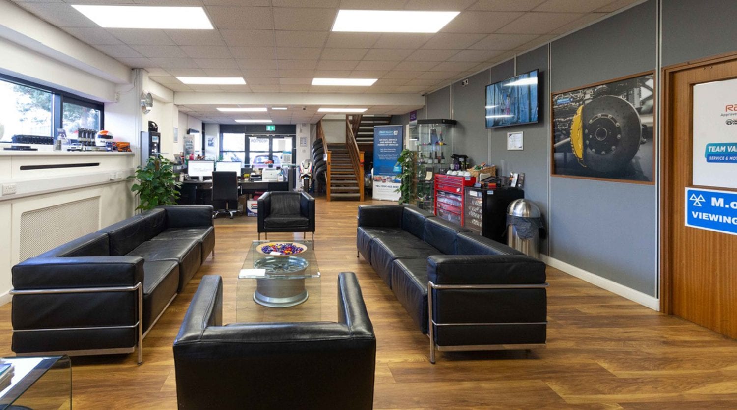 About Team Valley Service & MOT Centre, Gateshead (tel 0191 432 8869)